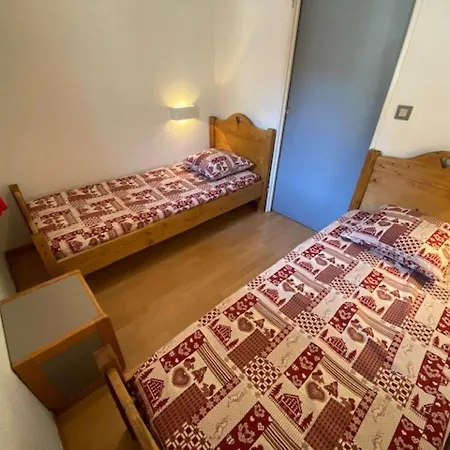2* Confort 5 Pers, Balcon, Centre De Brides-les-bains, Proche Thermes & Telecabine - Fr-1-512-137 *
